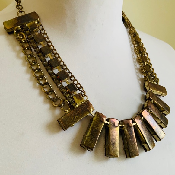 Vintage statement burgundy and gold tone necklace /choker - Picture 4 of 5